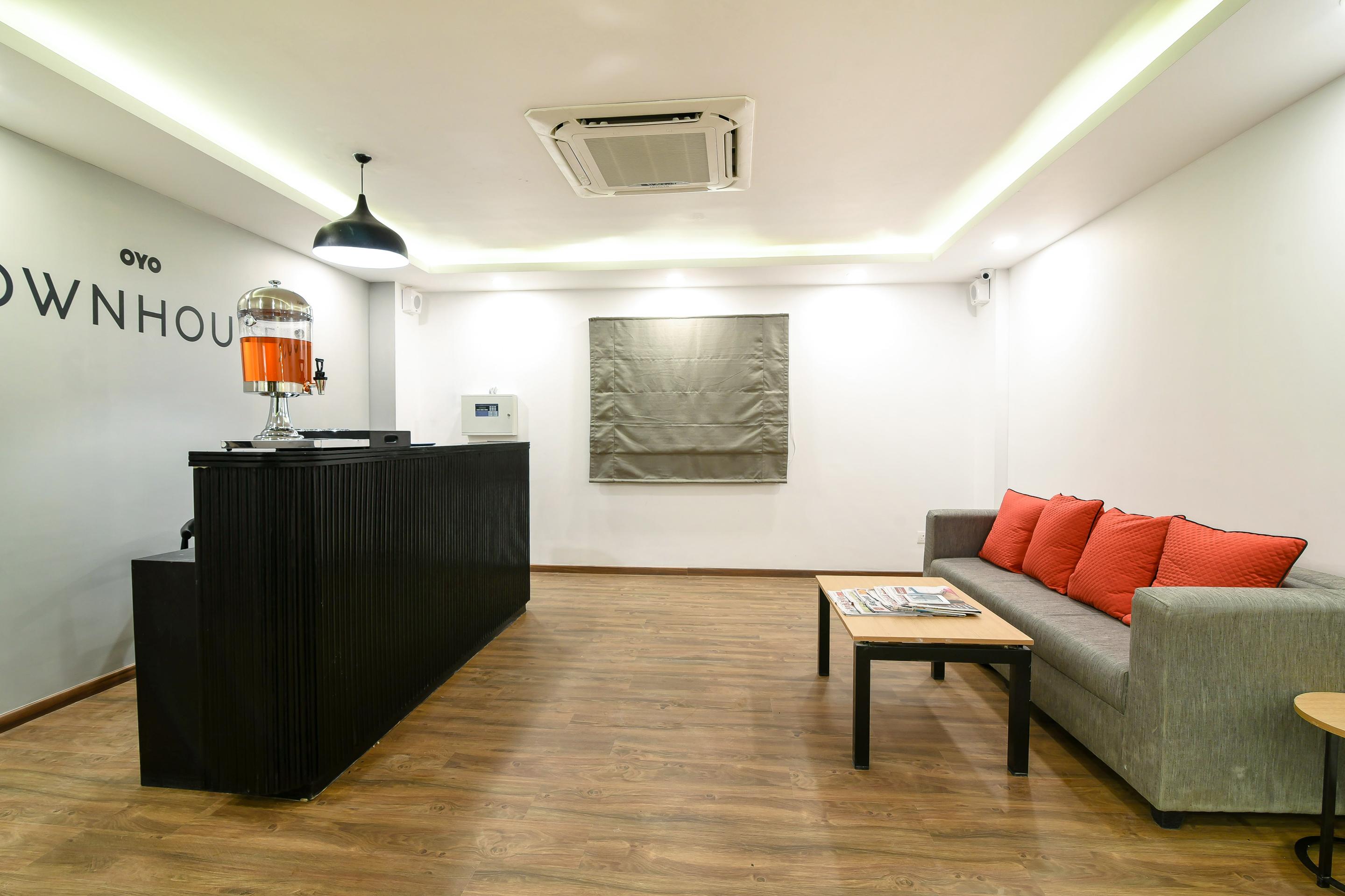 OYO Townhouse 091 Nungambakkam Hotel Chennai Luaran gambar