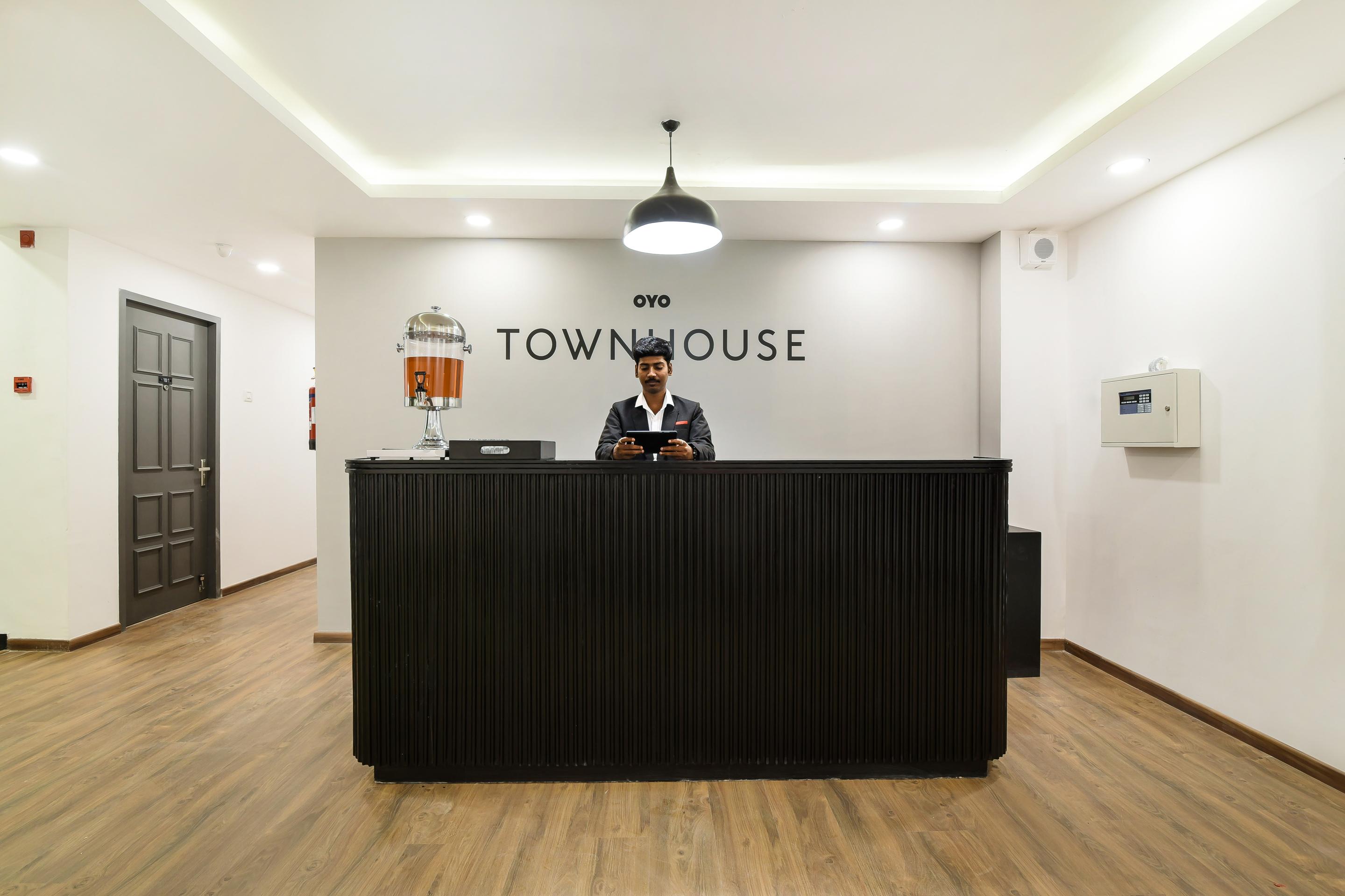OYO Townhouse 091 Nungambakkam Hotel Chennai Luaran gambar