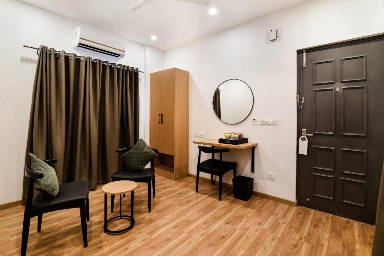 OYO Townhouse 091 Nungambakkam Hotel Chennai Luaran gambar